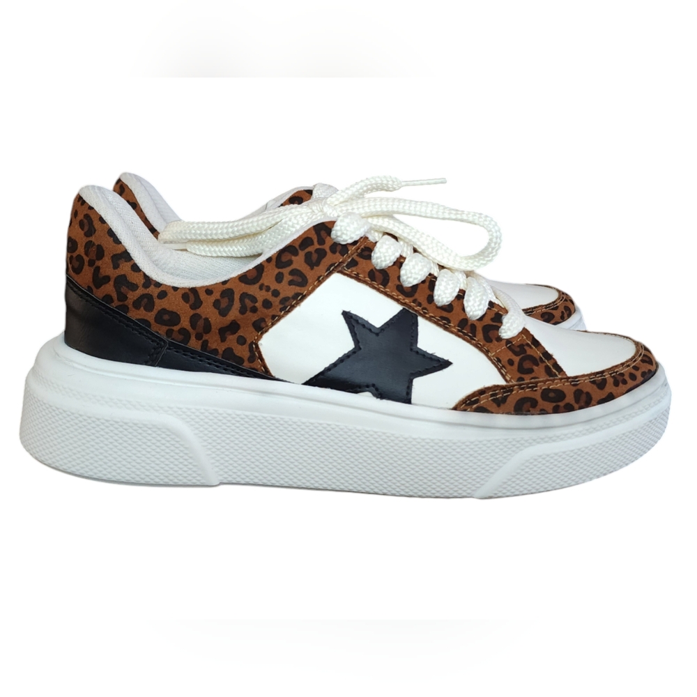 Pink Lily NWOT Cleo leopard Print Shoes Women's Size 9